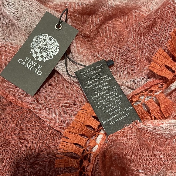 Vince Camuto Scarf Tie Dye Chevron Wrap Desert NWT - Picture 6 of 6